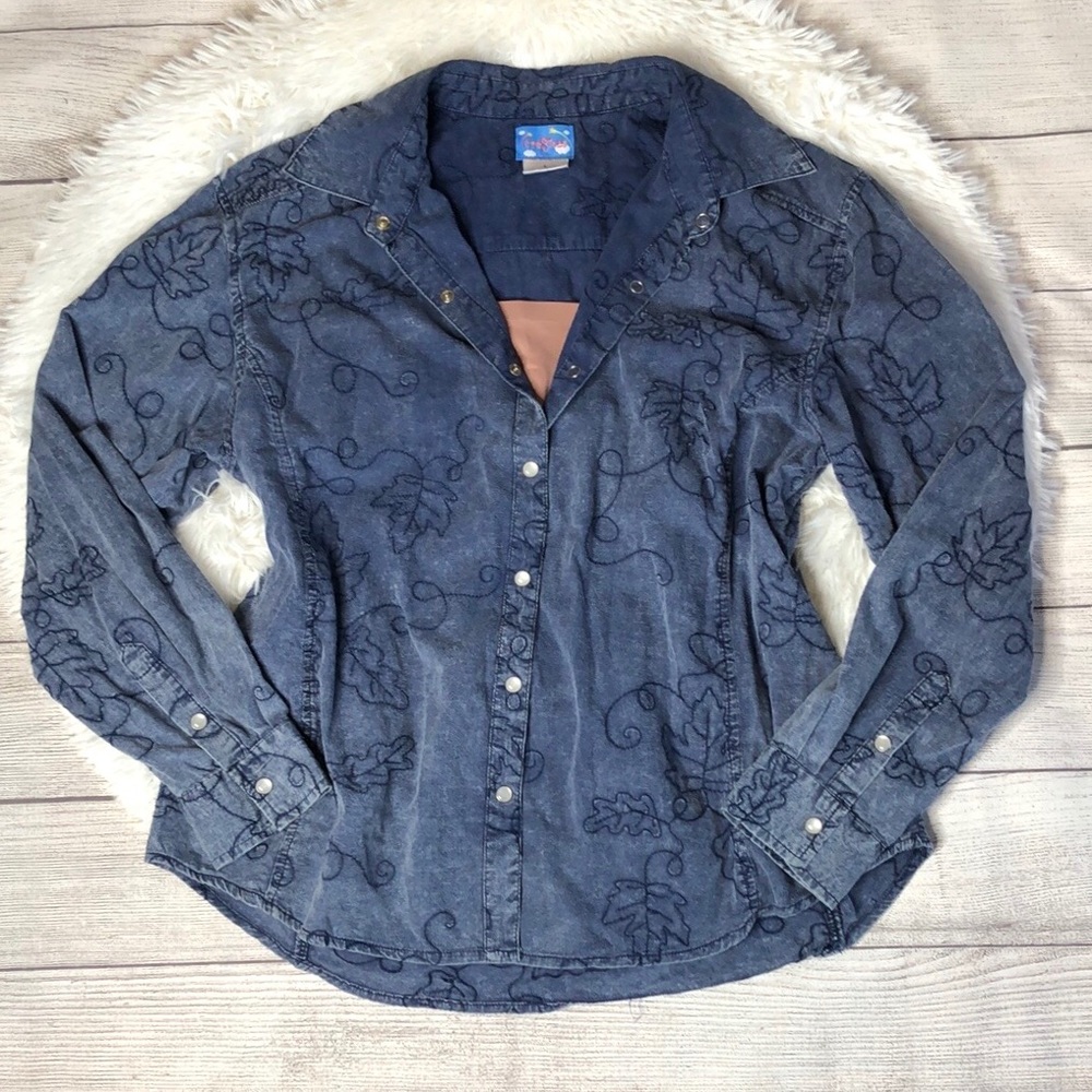 Cre8ions Vintage Denim Chambray Embroider Button Down Top Large Fall Autumn